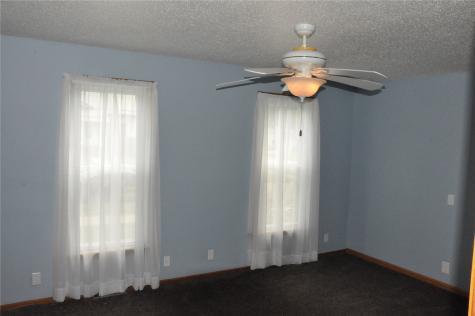 1402 11th Avenue Belle Plaine IA 52208
