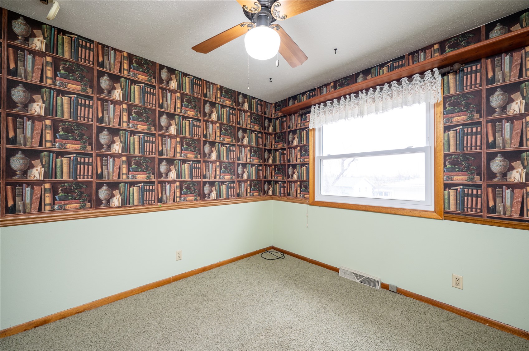 3500 Sunnydale Street NW Cedar Rapids IA 52405