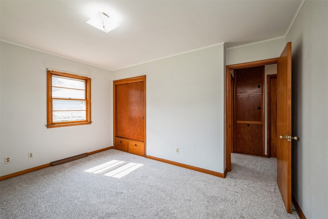 1268 Center Street NE Cedar Rapids IA 52402