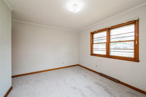 1268 Center Street NE Cedar Rapids IA 52402