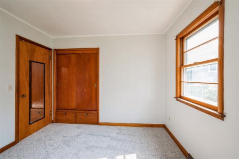 1268 Center Street NE Cedar Rapids IA 52402