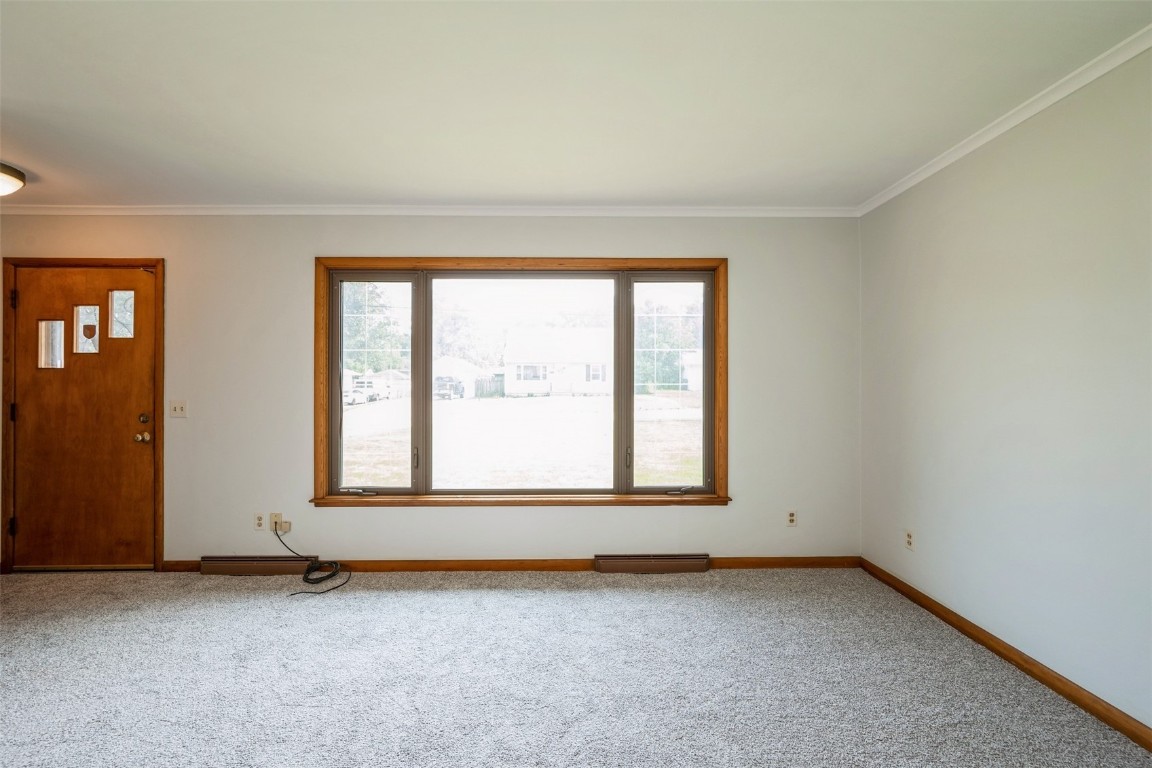 1268 Center Street NE Cedar Rapids IA 52402