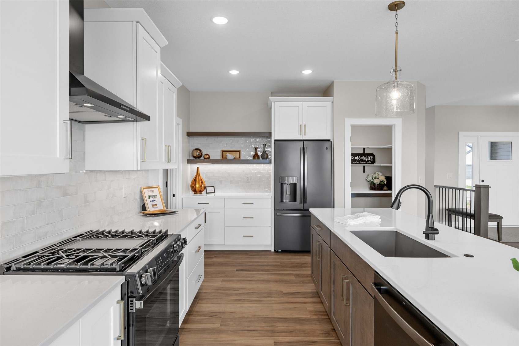 3009 Prairielight Court Hiawatha IA 52233