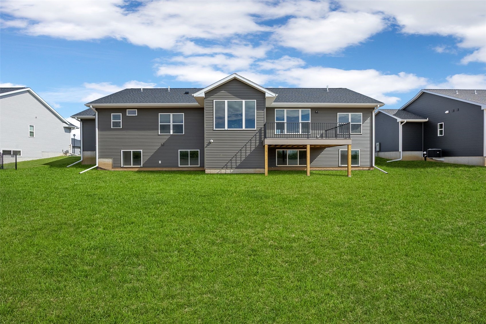 3009 Prairielight Court Hiawatha IA 52233