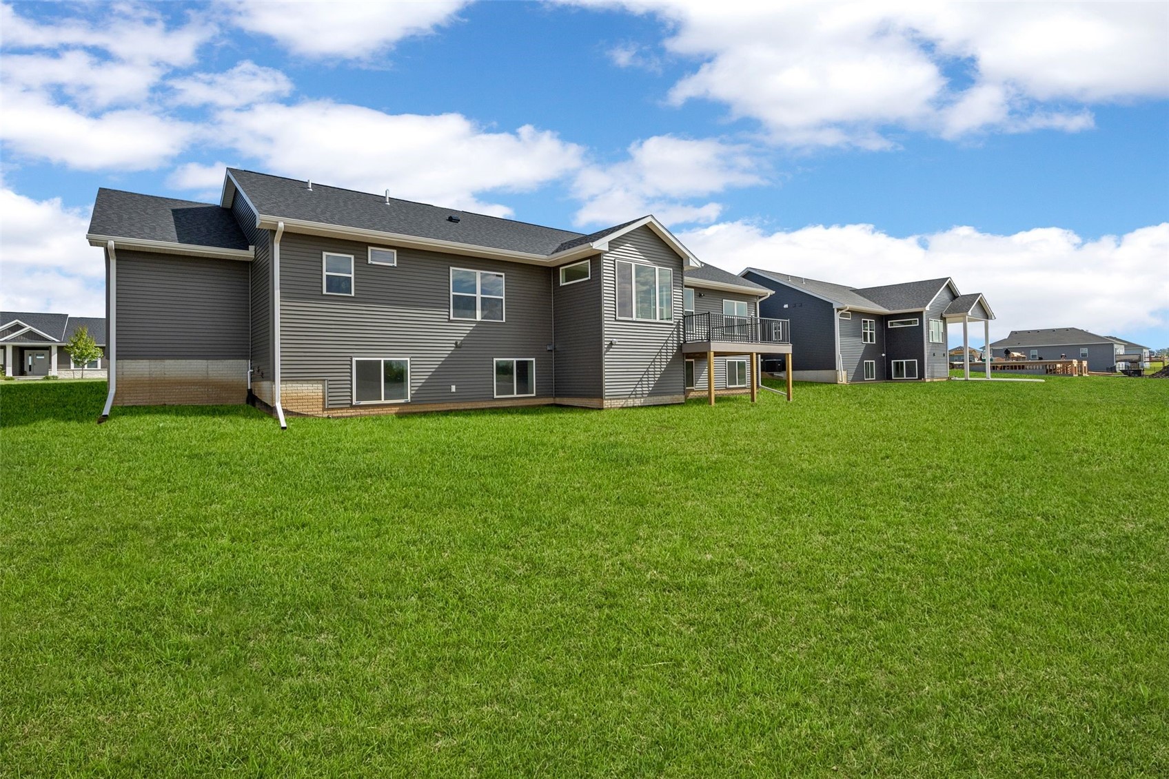 3009 Prairielight Court Hiawatha IA 52233