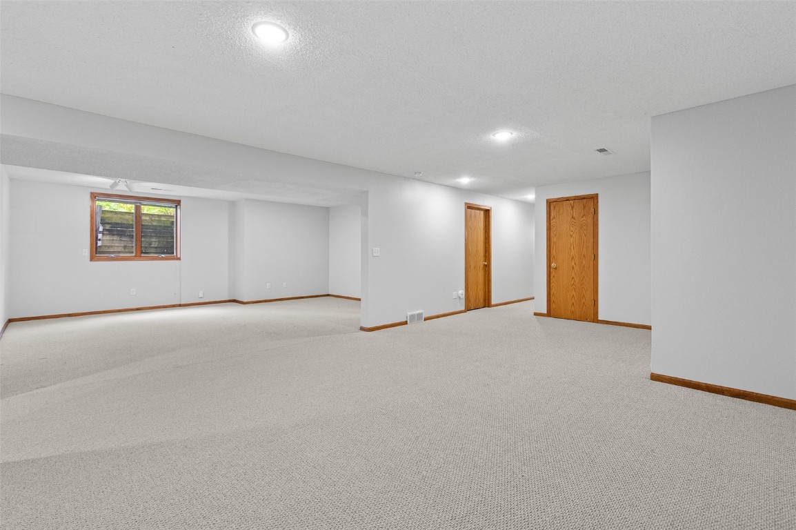 38 Durango Place Iowa City IA 52245