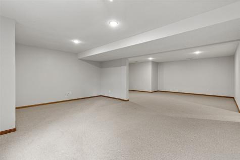 38 Durango Place Iowa City IA 52245