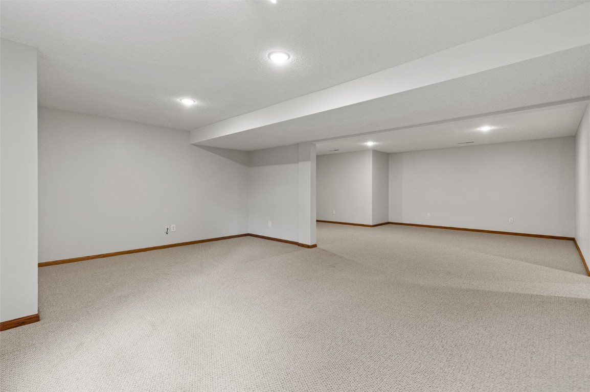 38 Durango Place Iowa City IA 52245