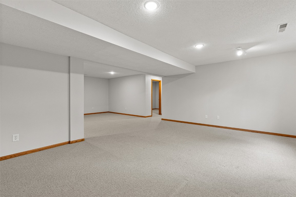 38 Durango Place Iowa City IA 52245