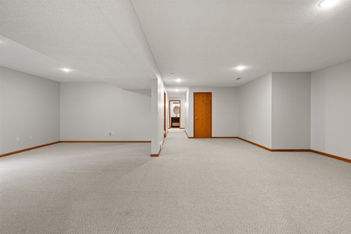 38 Durango Place Iowa City IA 52245