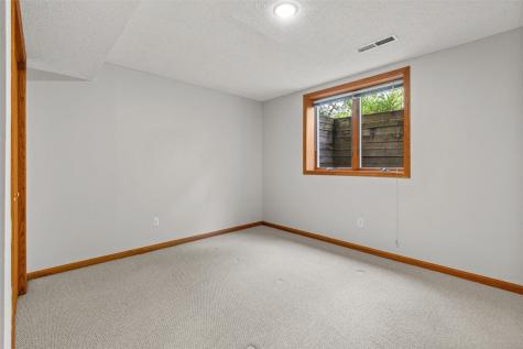 38 Durango Place Iowa City IA 52245