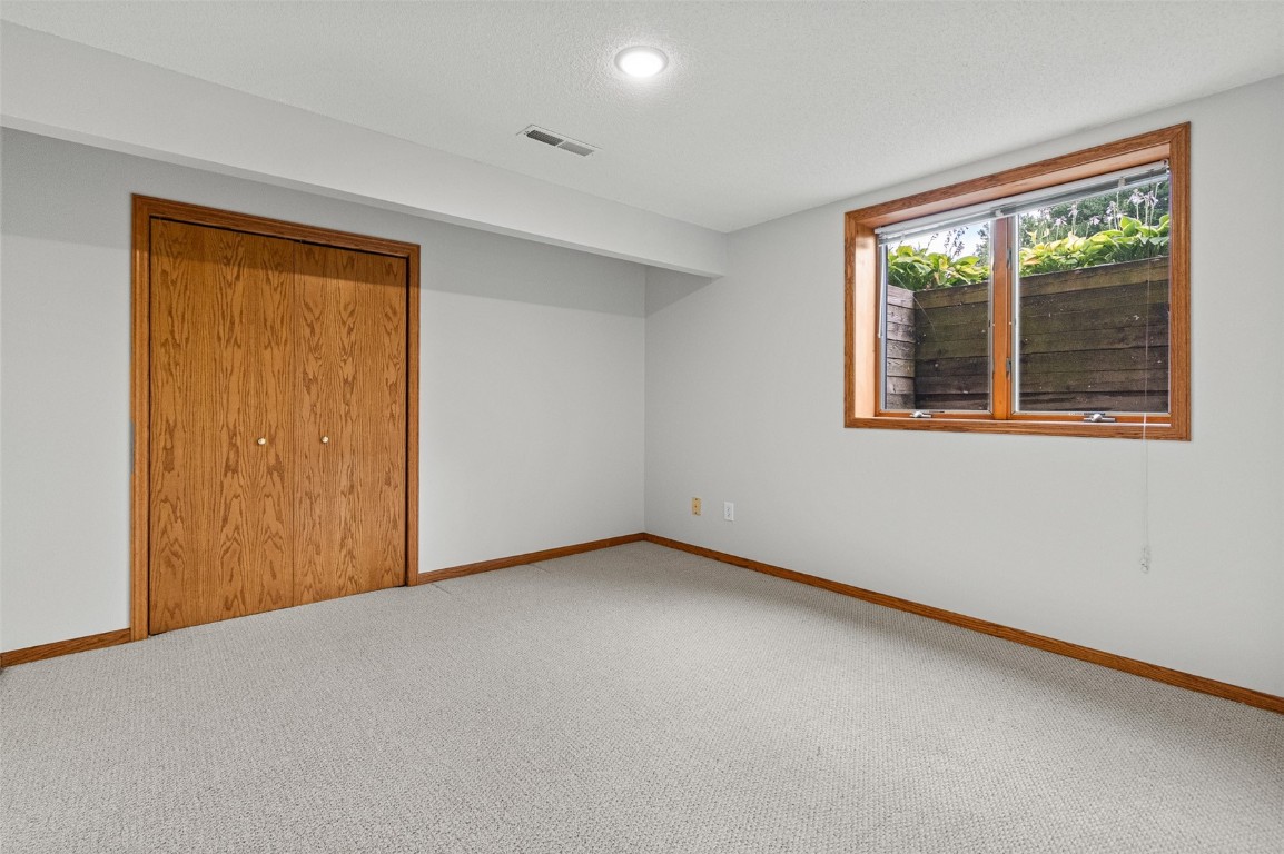 38 Durango Place Iowa City IA 52245