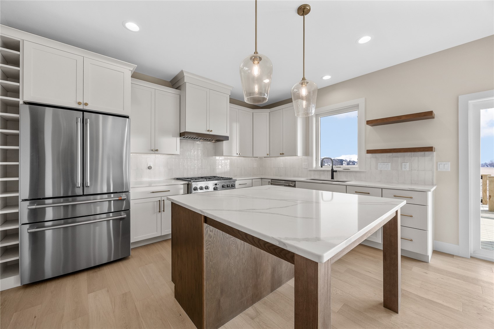 2048 20th Street NW Cedar Rapids IA 52405