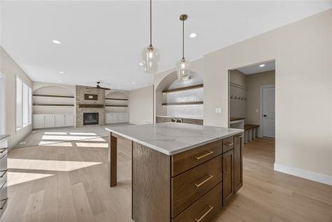 2048 20th Street NW Cedar Rapids IA 52405