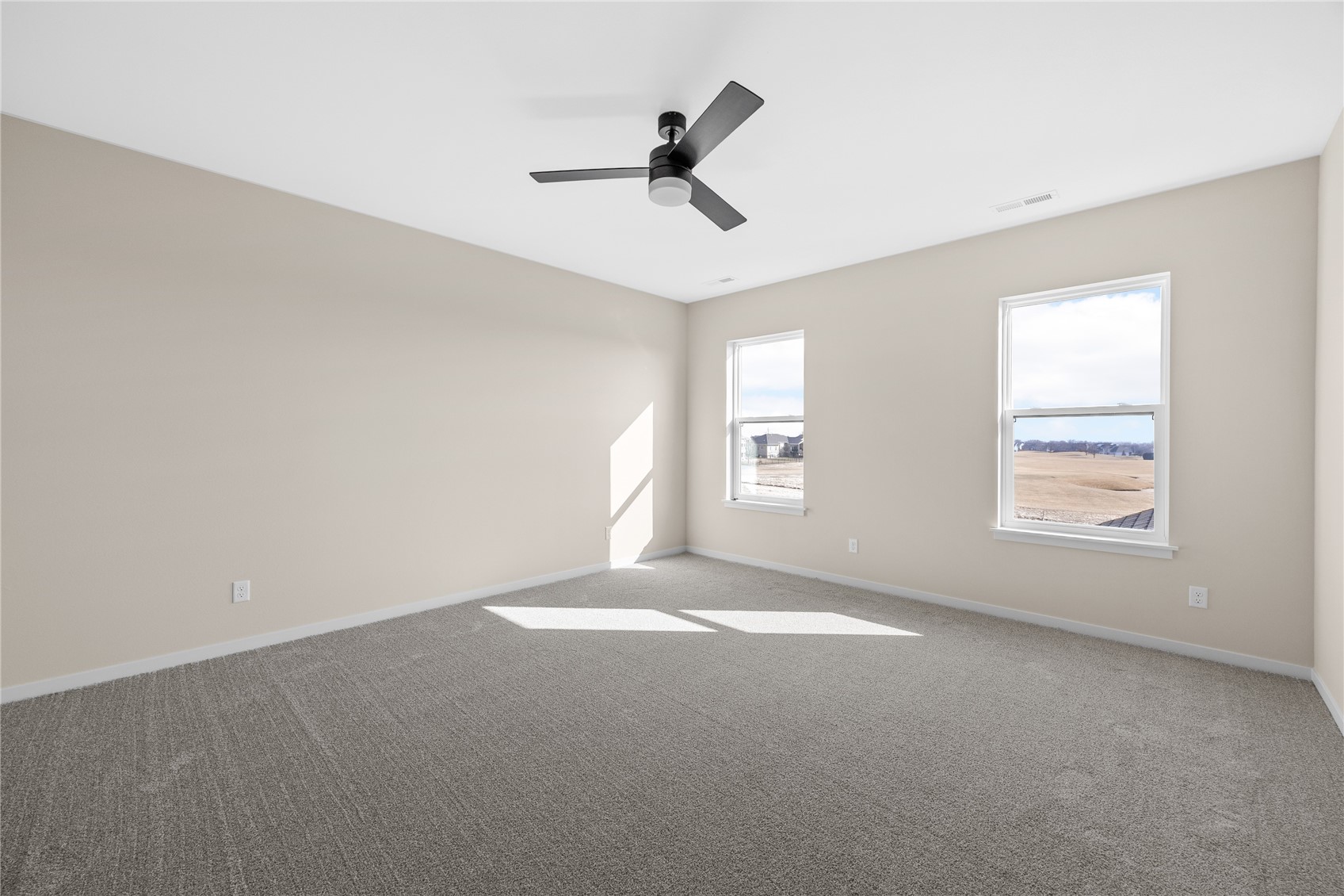 2048 20th Street NW Cedar Rapids IA 52405
