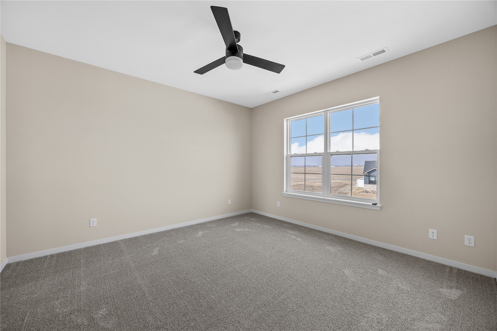 2048 20th Street NW Cedar Rapids IA 52405