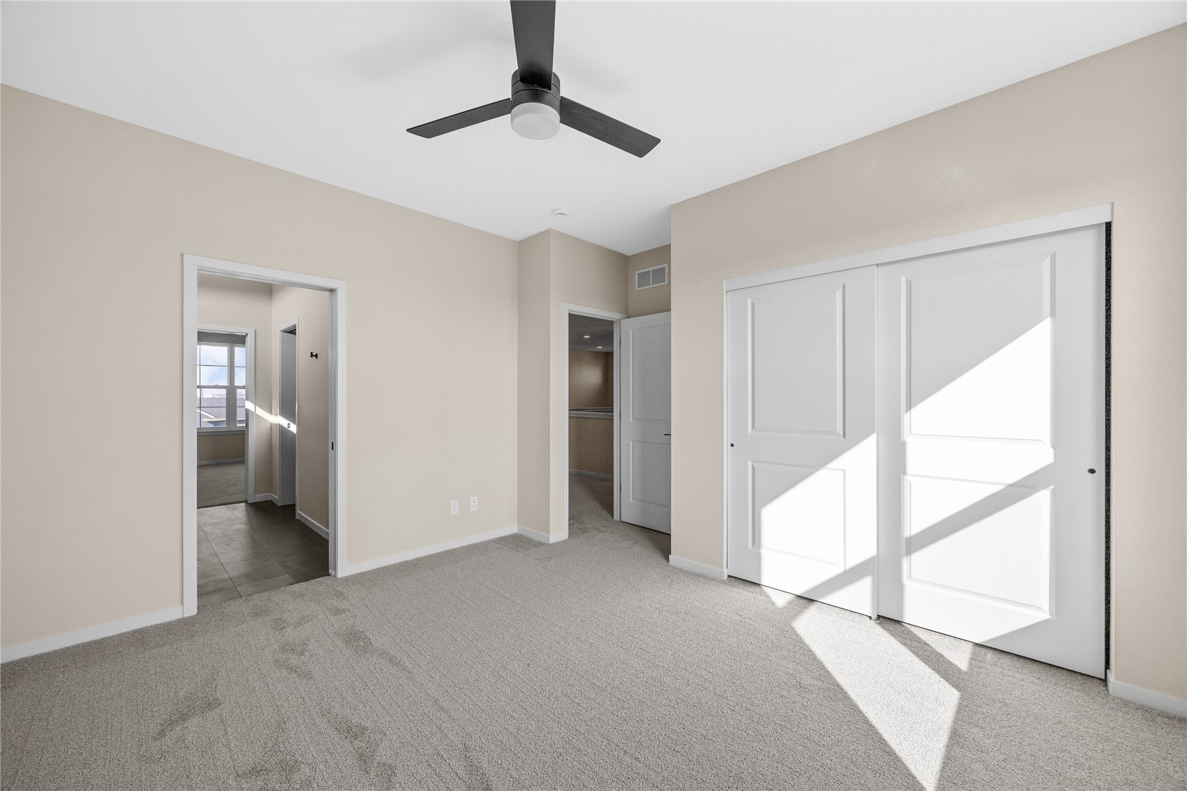 2048 20th Street NW Cedar Rapids IA 52405