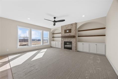 2048 20th Street NW Cedar Rapids IA 52405