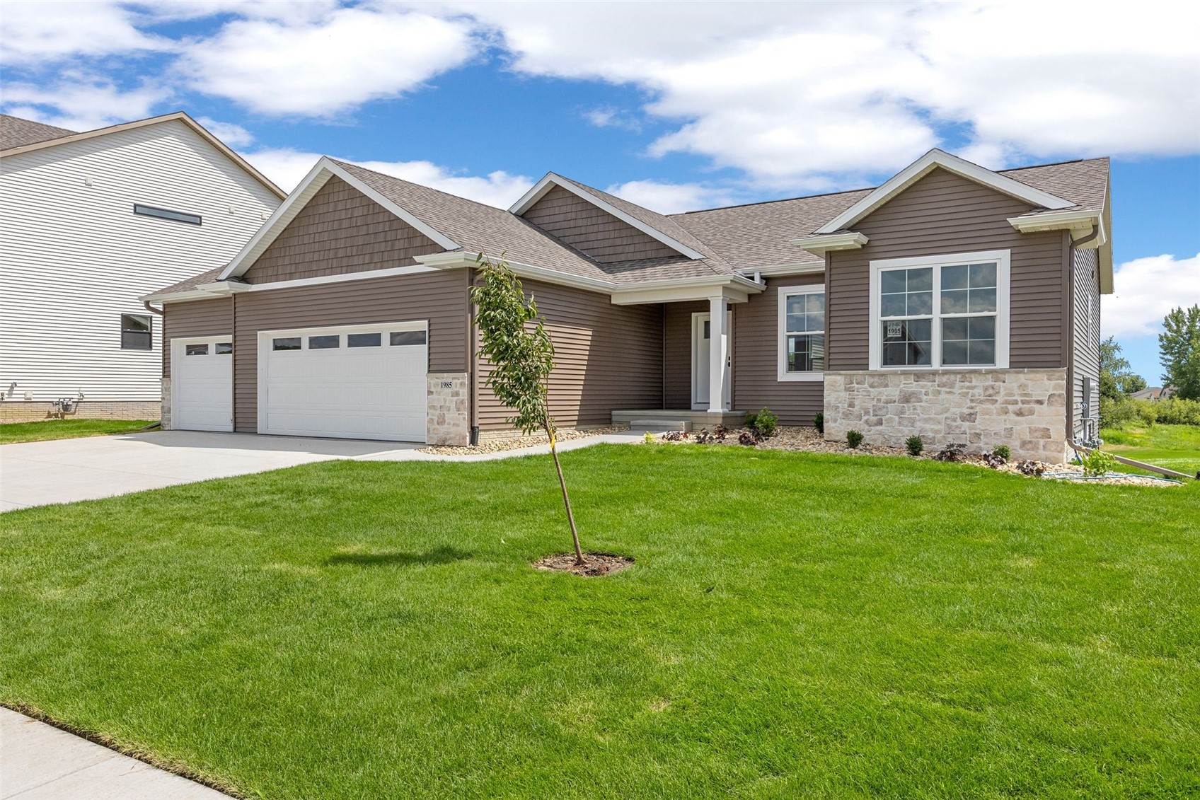 1985 Royal Oak Ridge Road Marion IA 52302