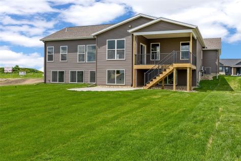 1985 Royal Oak Ridge Road Marion IA 52302
