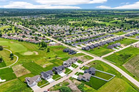1985 Royal Oak Ridge Road Marion IA 52302
