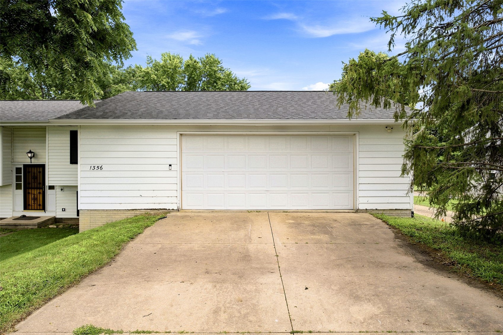 1356 Main Street Center Point IA 52213