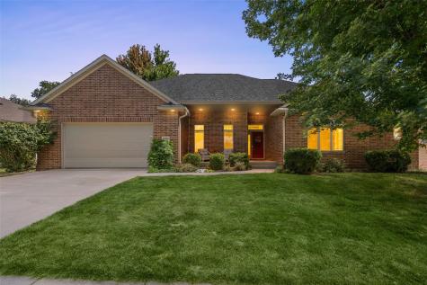 1008 Tamarack Trail Iowa City IA 52245