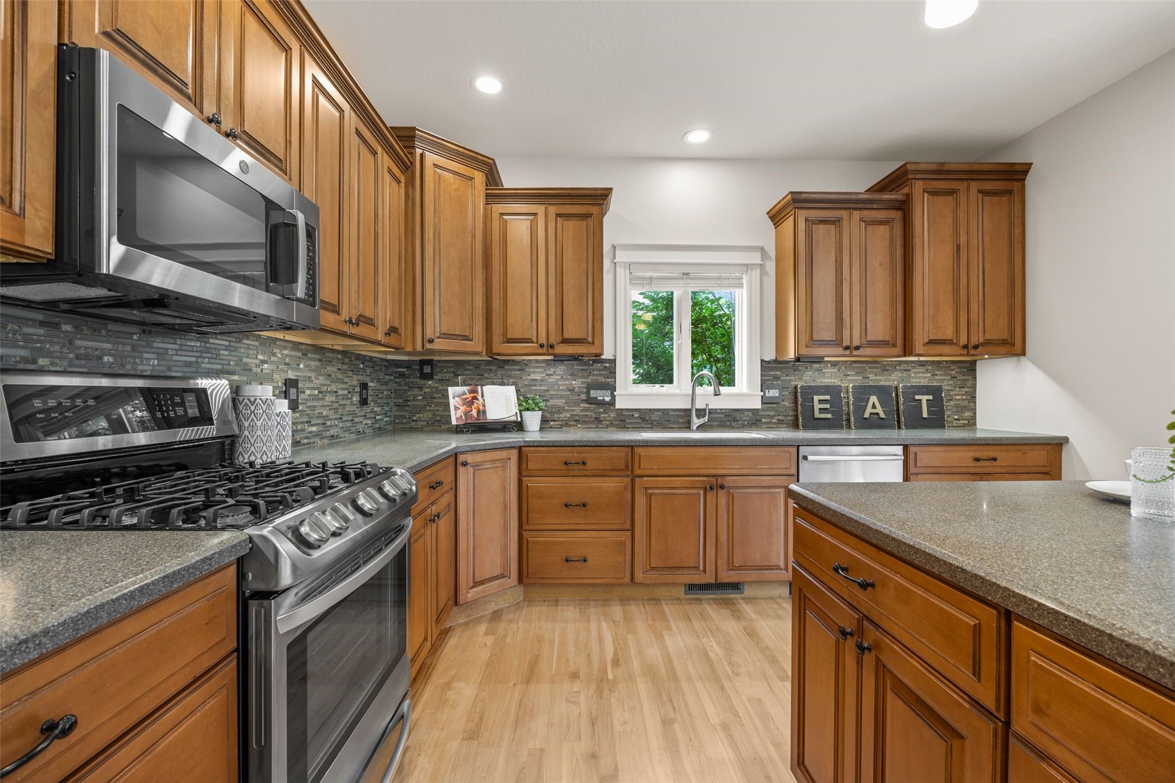 1008 Tamarack Trail Iowa City IA 52245