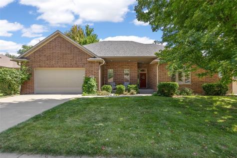 1008 Tamarack Trail Iowa City IA 52245