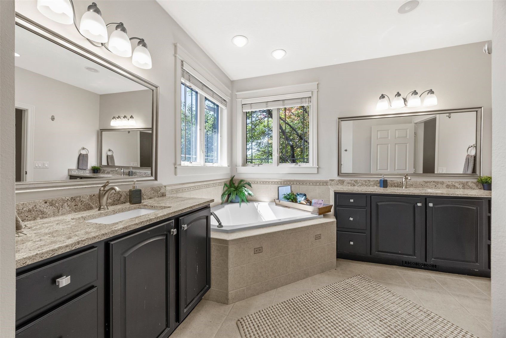1008 Tamarack Trail Iowa City IA 52245