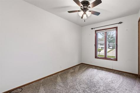 6715 Inwood Lane NE Cedar Rapids IA 52402