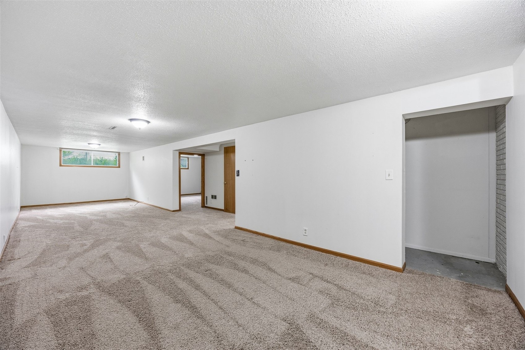 6715 Inwood Lane NE Cedar Rapids IA 52402