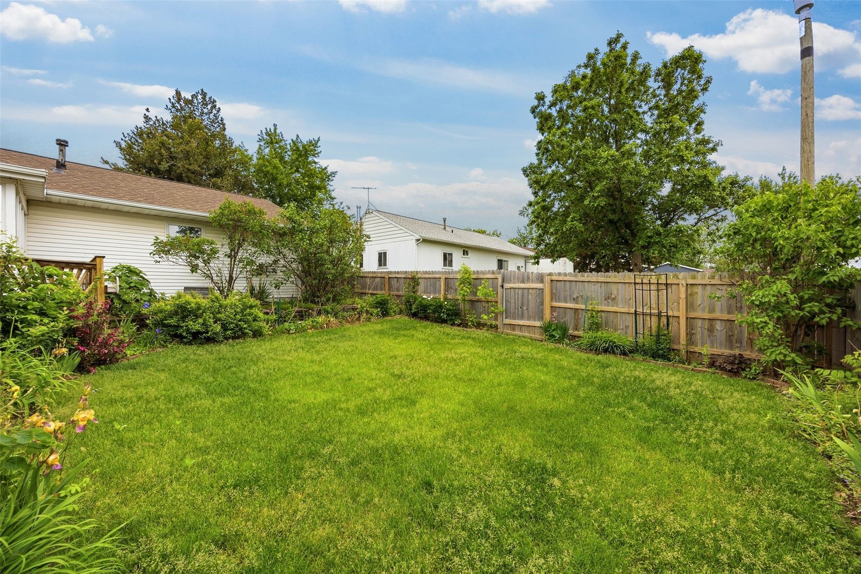 6715 Inwood Lane NE Cedar Rapids IA 52402