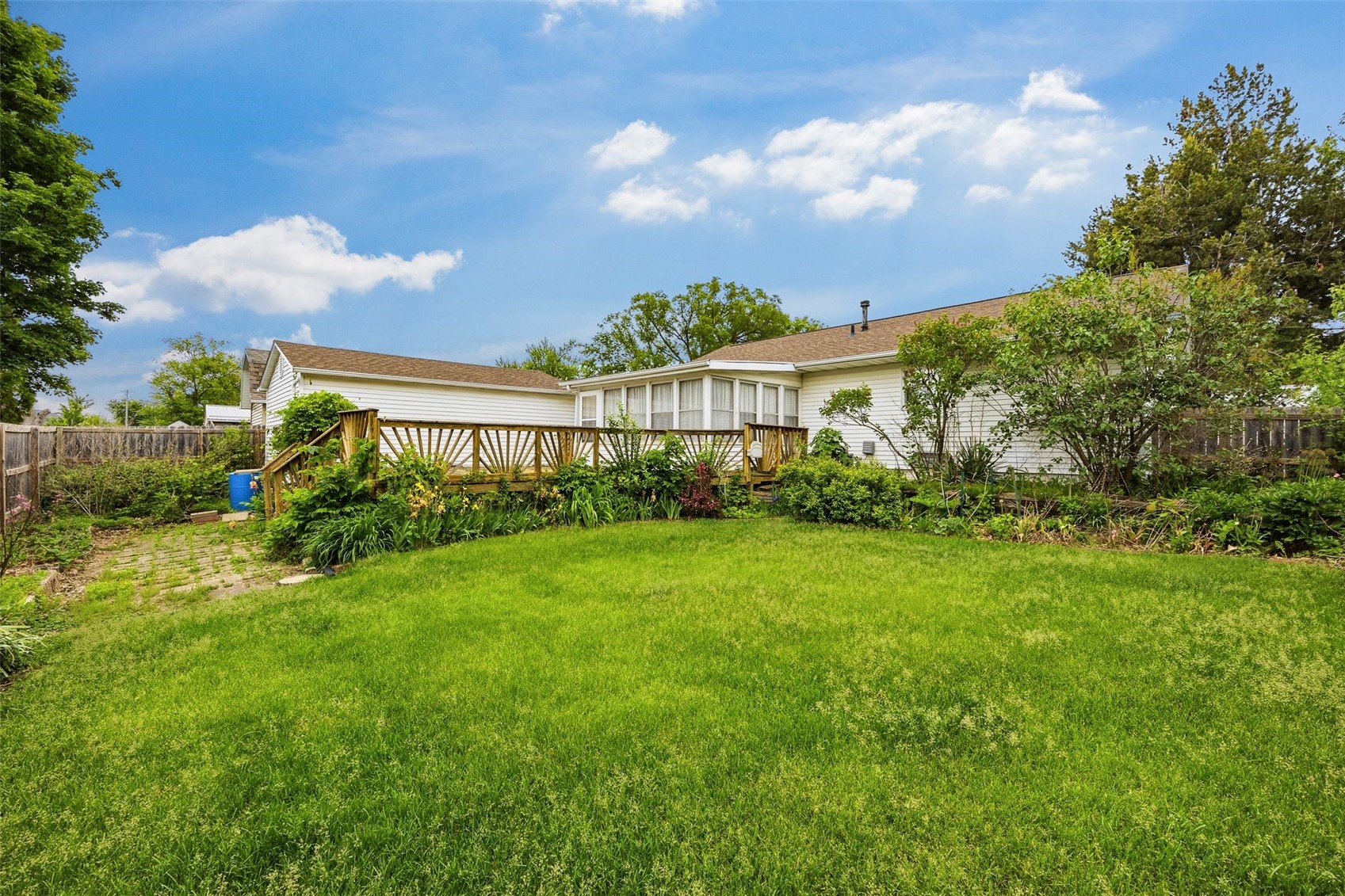 6715 Inwood Lane NE Cedar Rapids IA 52402