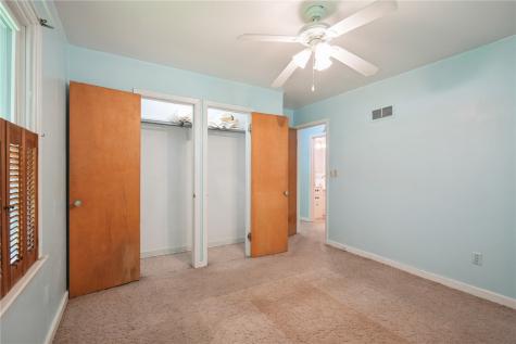 204 Walnut Street NW Blairstown IA 52209