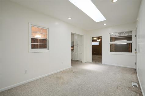 204 Walnut Street NW Blairstown IA 52209
