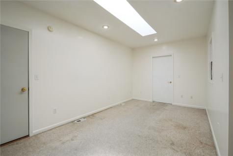204 Walnut Street NW Blairstown IA 52209