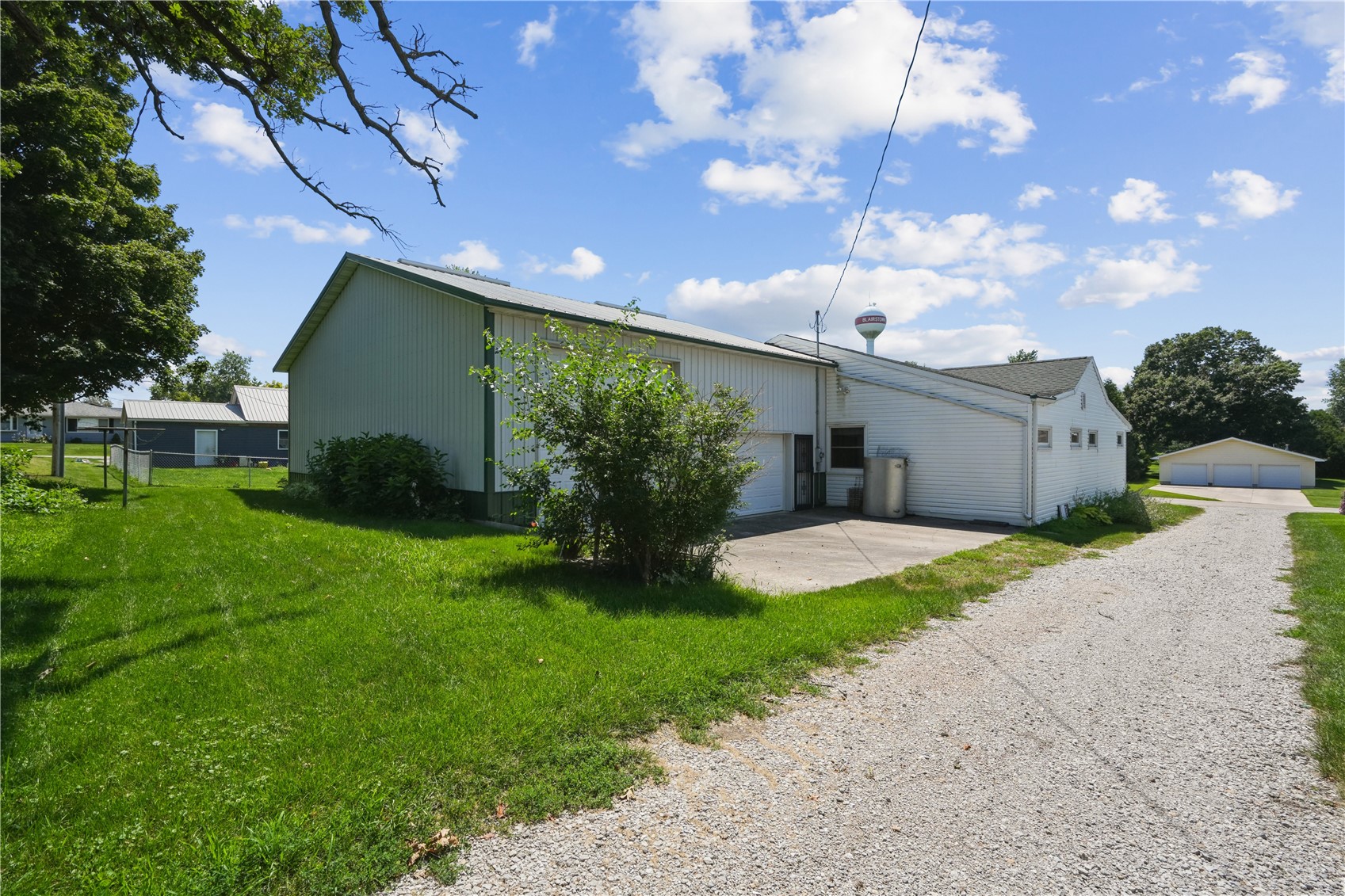 204 Walnut Street NW Blairstown IA 52209