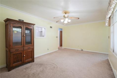 204 Walnut Street NW Blairstown IA 52209