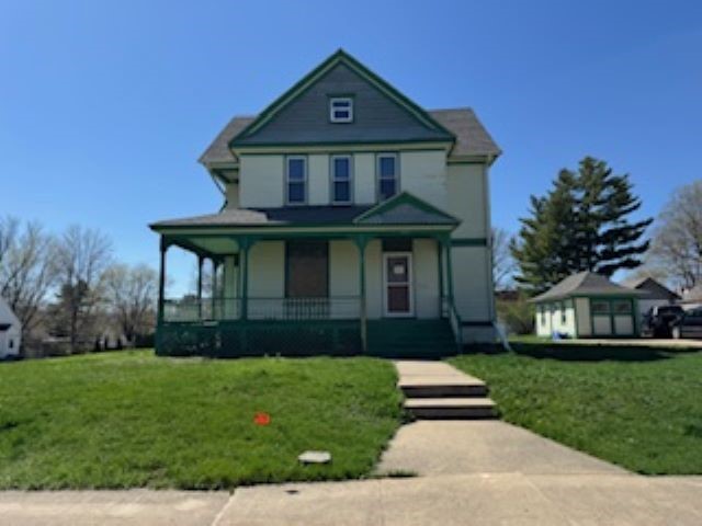 1007 7th Street Grundy Center IA 50638