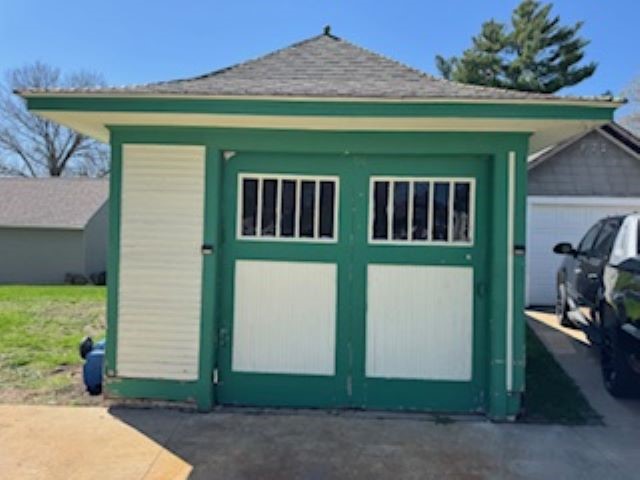 1007 7th Street Grundy Center IA 50638