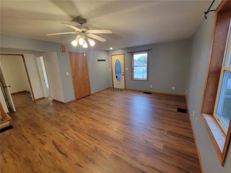 214 Center Street Shoal Oxford IA 52322