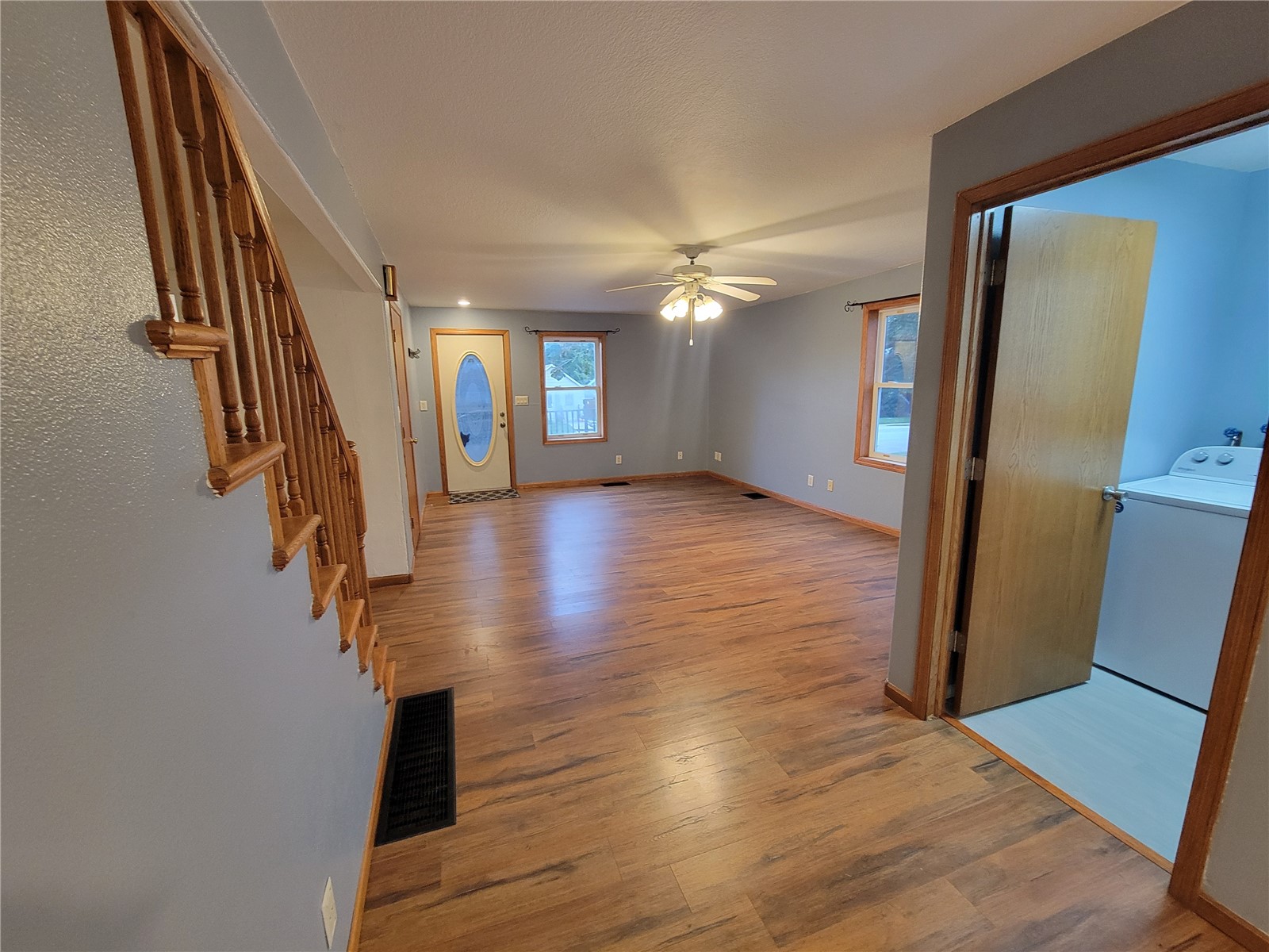 214 Center Street Shoal Oxford IA 52322