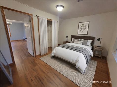 214 Center Street Shoal Oxford IA 52322