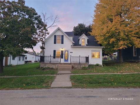 214 Center Street Shoal Oxford IA 52322
