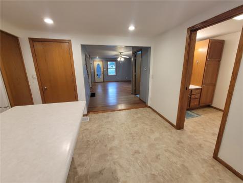 214 Center Street Shoal Oxford IA 52322