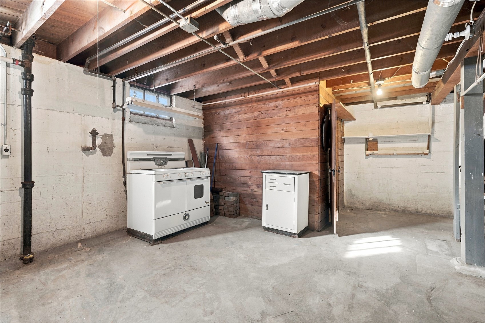 2635 Bever Avenue SE Cedar Rapids IA 52403