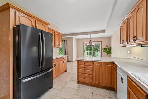 452 Sunset Drive Fairfax IA 52228
