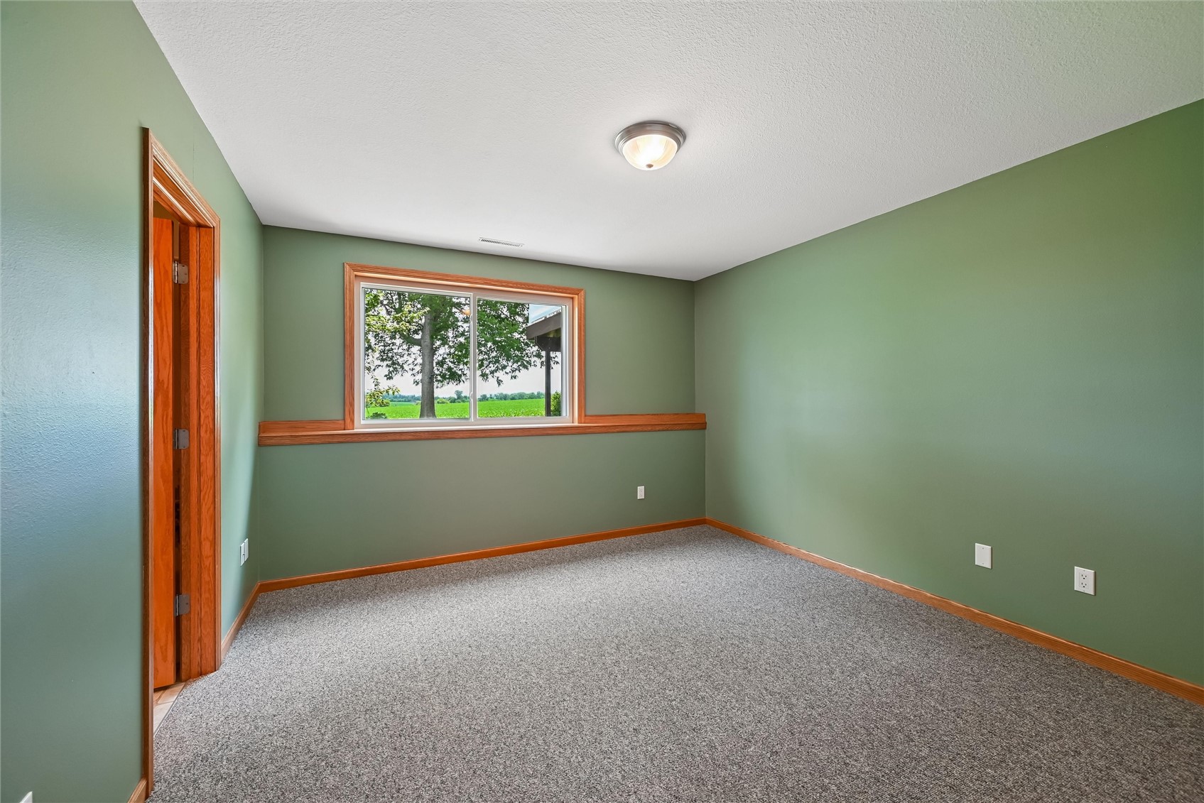 452 Sunset Drive Fairfax IA 52228
