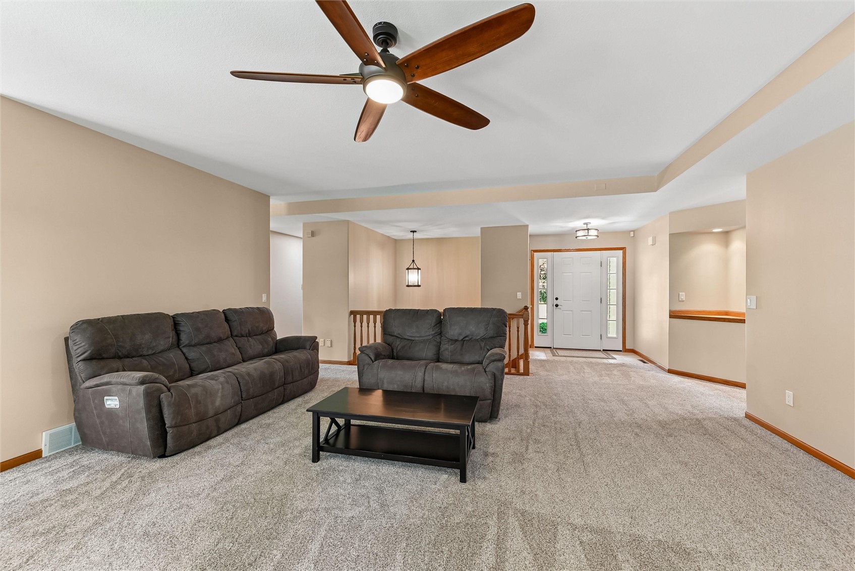 452 Sunset Drive Fairfax IA 52228